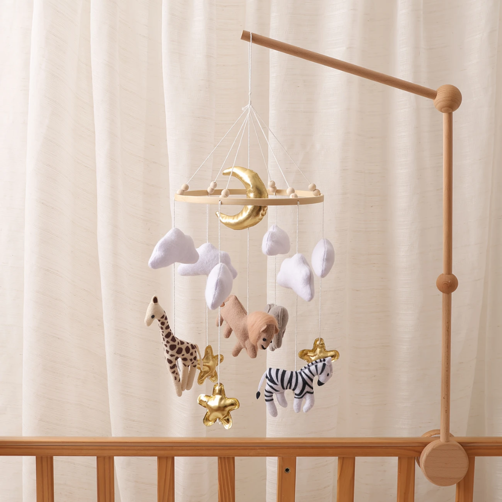 Baby Mobile Handcrafted Nolibooshop - Lion in Savannah