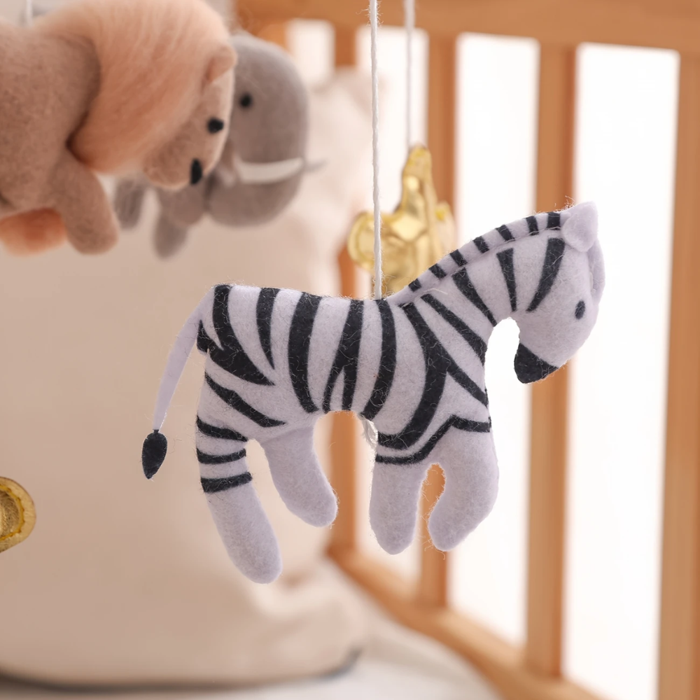 Baby Mobile Handcrafted Nolibooshop - Lion in Savannah